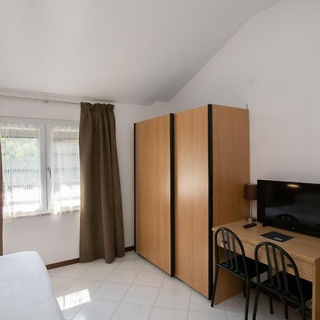Hotel Villa Elia Calizzano Bagian luar foto
