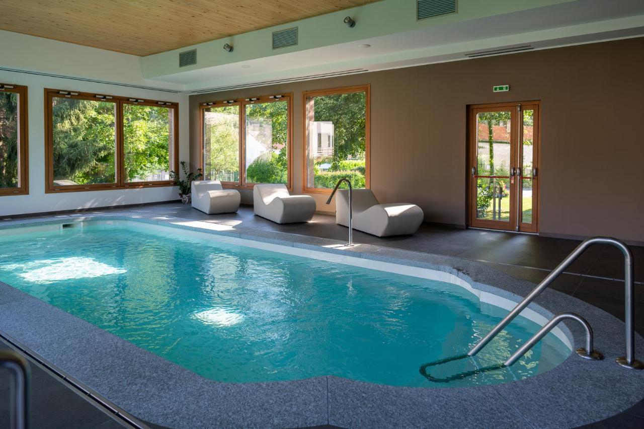 Hotel Villa Elia Calizzano Bagian luar foto