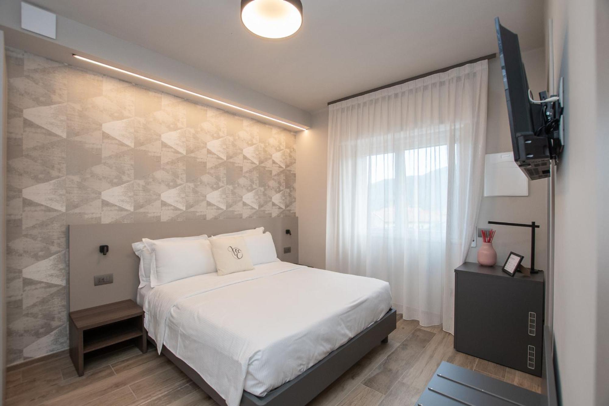 Hotel Villa Elia Calizzano Bagian luar foto