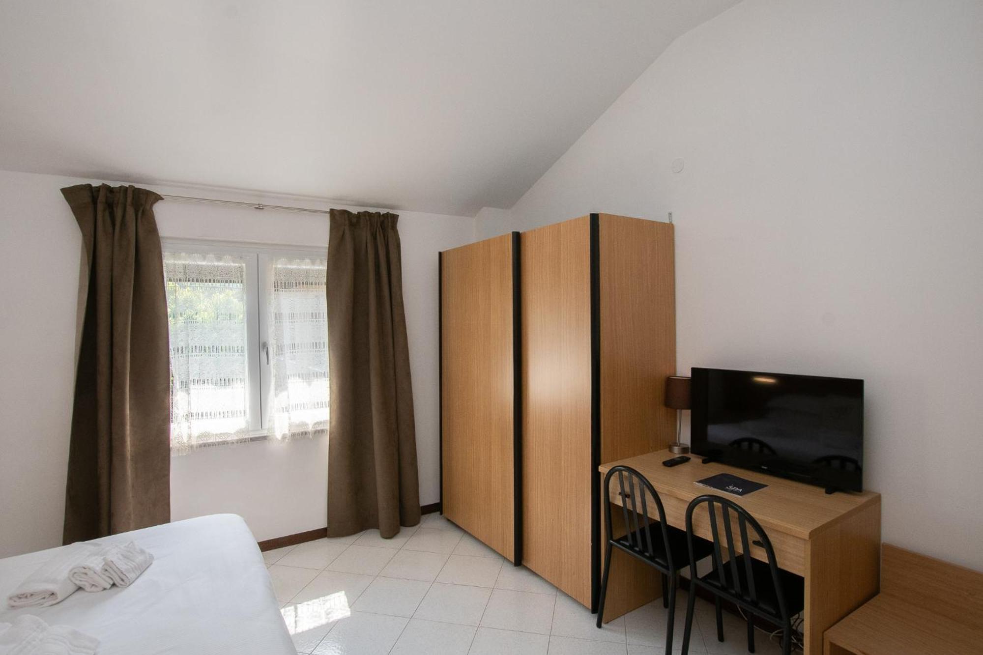 Hotel Villa Elia Calizzano Bagian luar foto